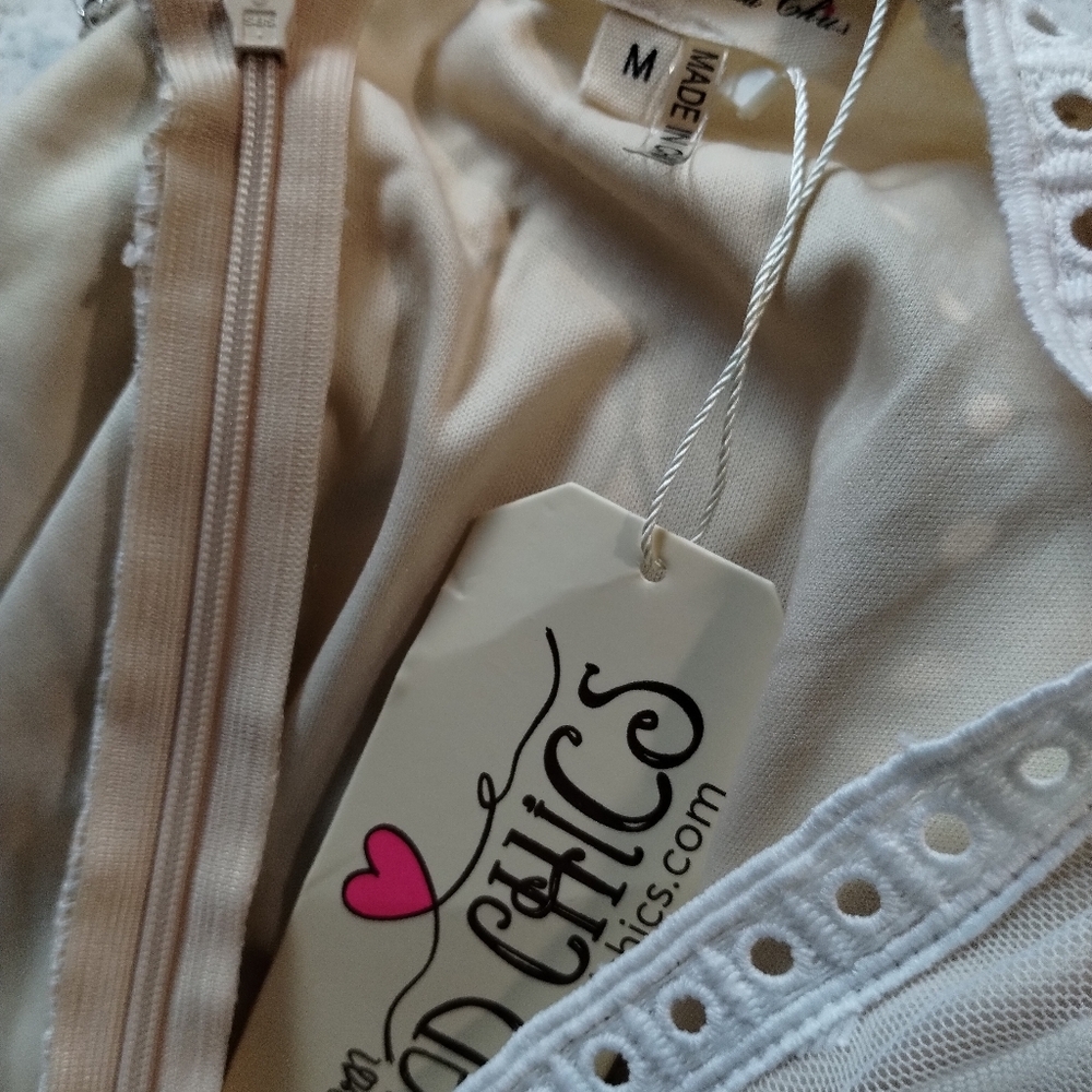 Southern Fried Chics Romantic Embroidered‎ Delicate Whimsy Graduation Dress NWT - Picture 5 of 6